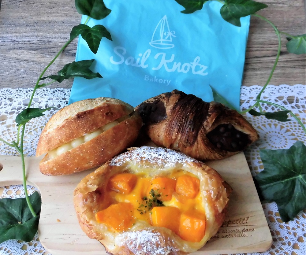 ブルーの看板がオシャレ 要町で人気の小さなパン屋さん Sail Knotz Bakery 池袋に住もう